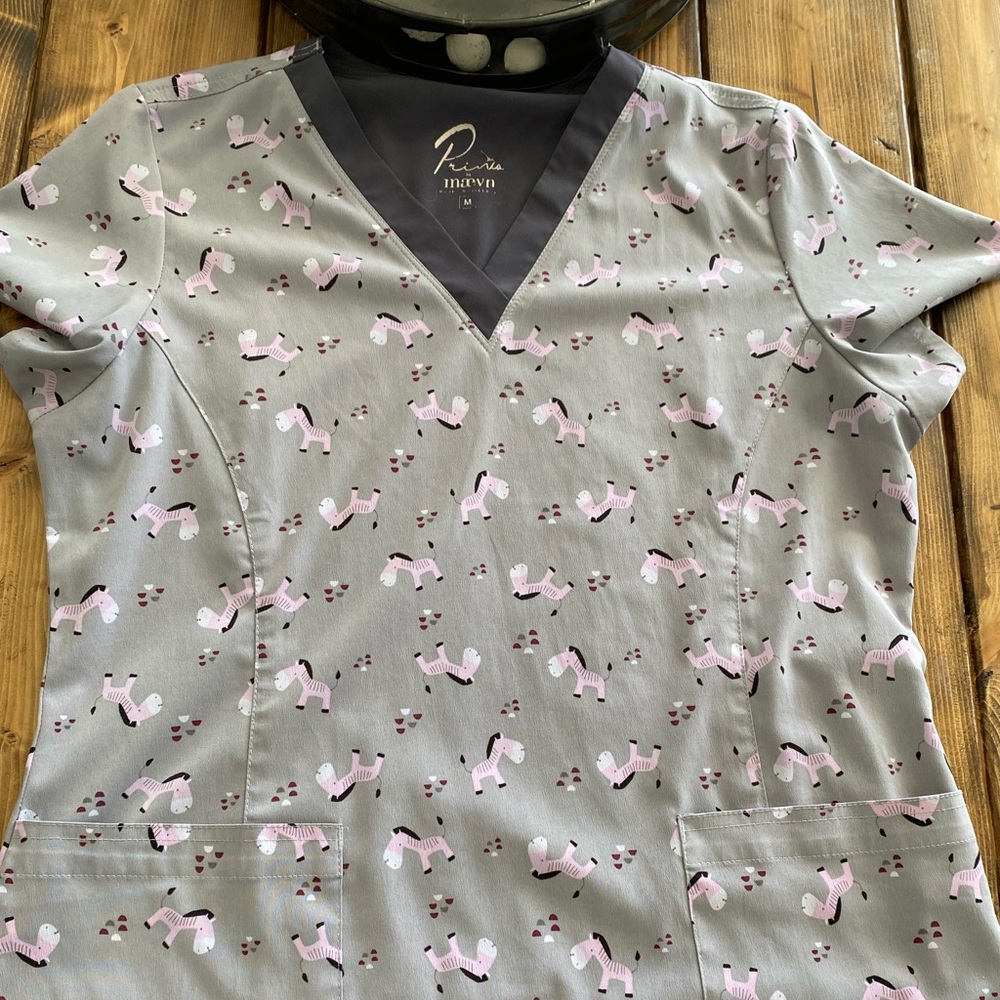 Zebra scrub top